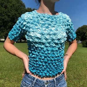 3/$30 Vintage Ombré Popcorn Top